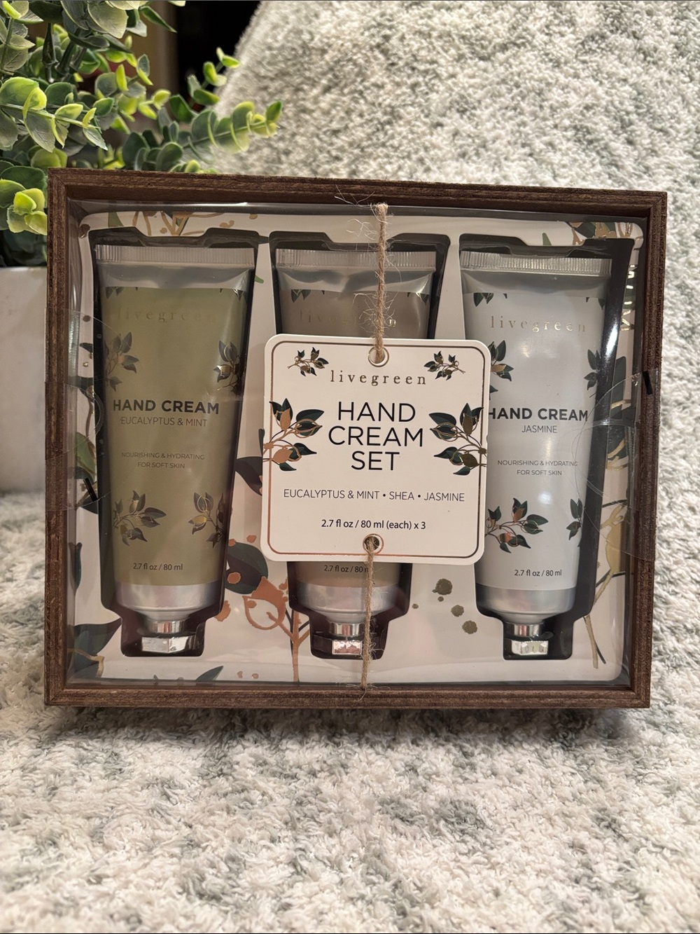 Livegreen Scented Hand Cream Set NWT wooden boxed 3x 2.7oz variety scents